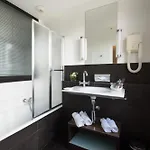 Hotel 81 3*