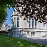 Hotel 81 Deauville