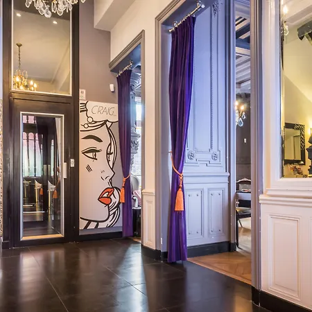 מלון 81 דוביל