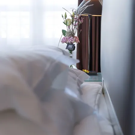 호텔 81 3*